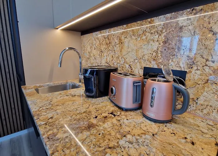 7thheaven Centre Free Parking In The Building *