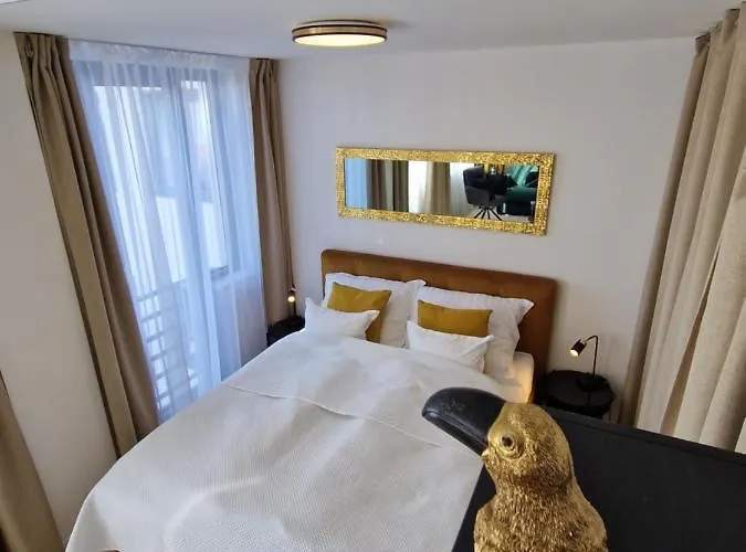 7thheaven Centre Free Parking In The Building *