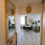Appartement 7thheaven Centre Free Parking In The Building Bratislava